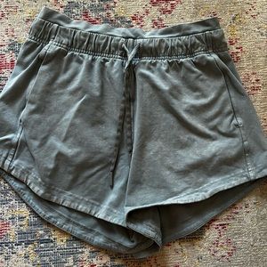 Lululemon Inner-glow High Rise Short Size 4